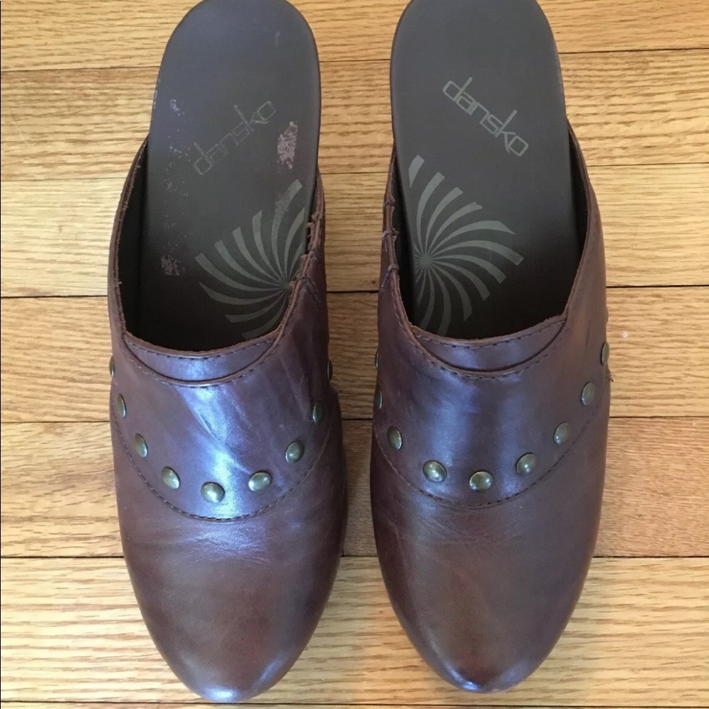 Dansko Heels Studded Clog Size 37 Brown